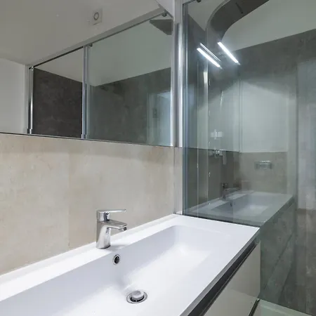 Quattro Fontane 4p - B&d Apts *